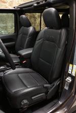 Jeep Wrangler Unlimited Sahara 2018 года (UAE)